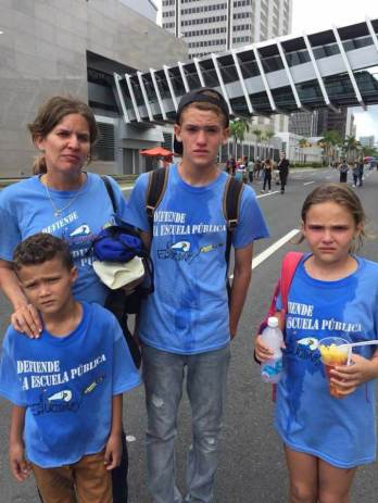 TeacherandKids_PepperSrpayed_PR